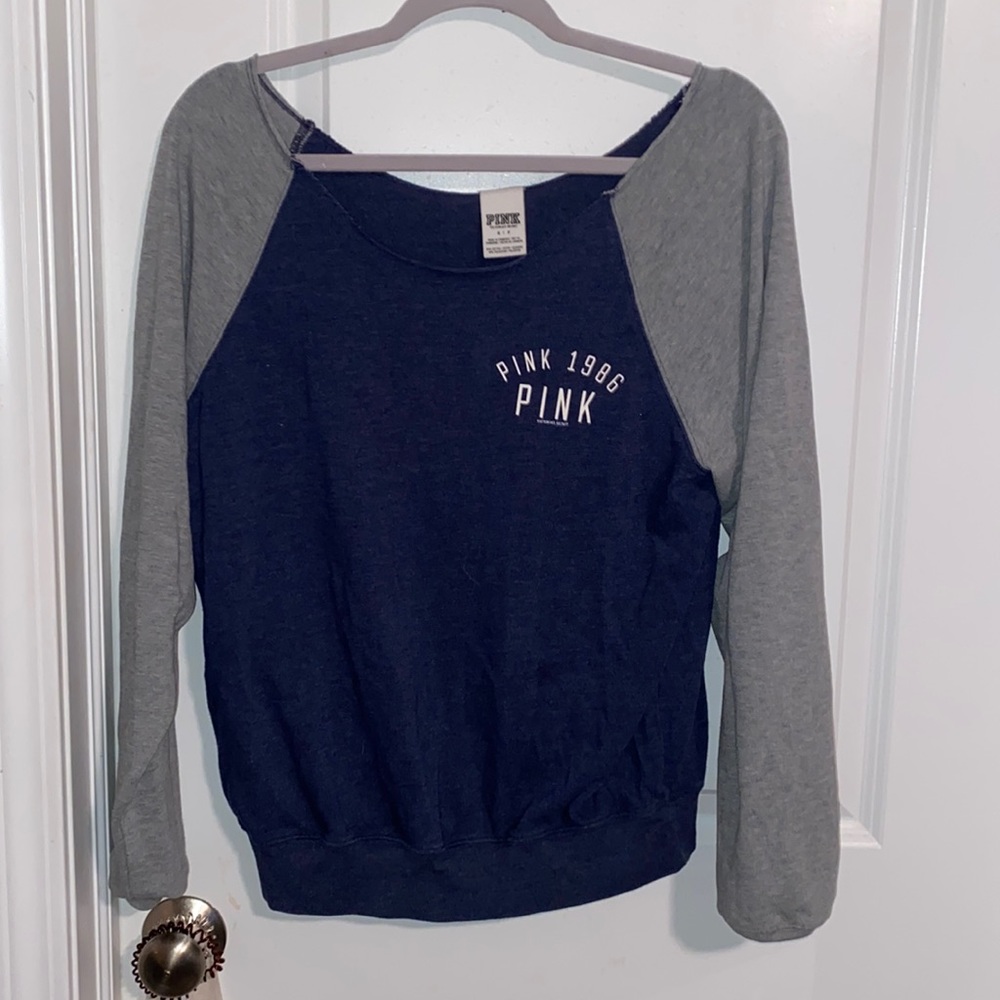 VS Pink sweatshirt